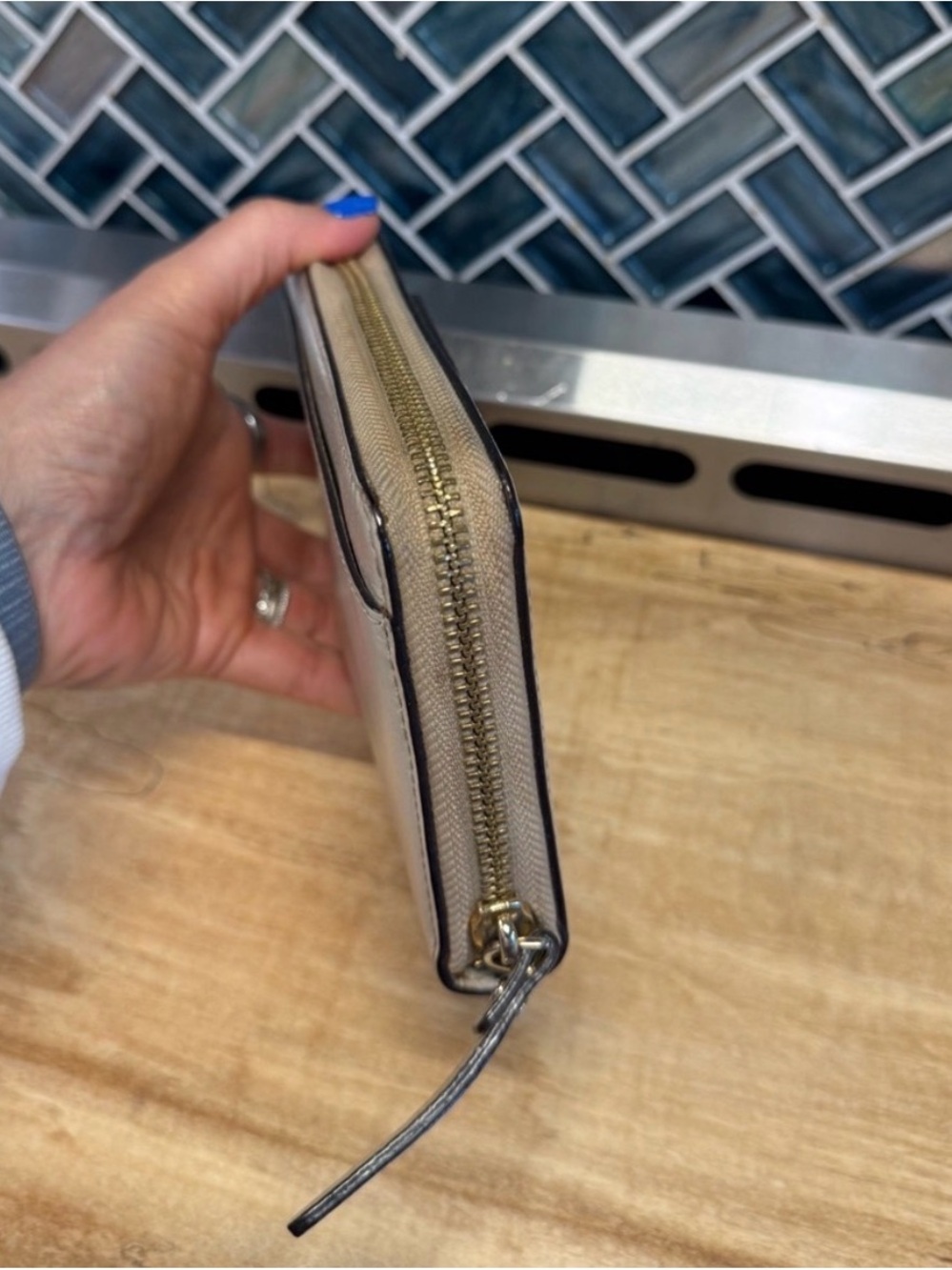 kate spade Wellesley Neda Zip-around Wallet - Picture 8 of 10